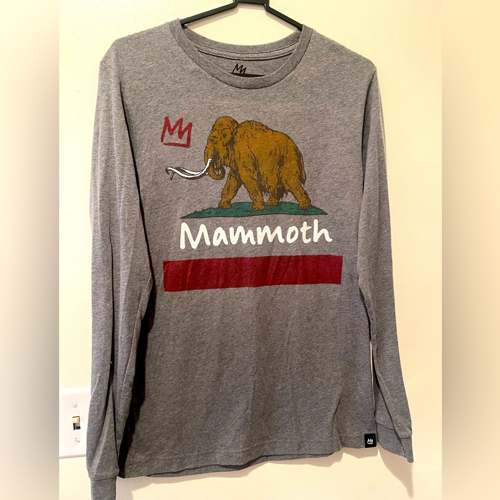 Men’s size M - Mammoth Mountain long sleeve shirt